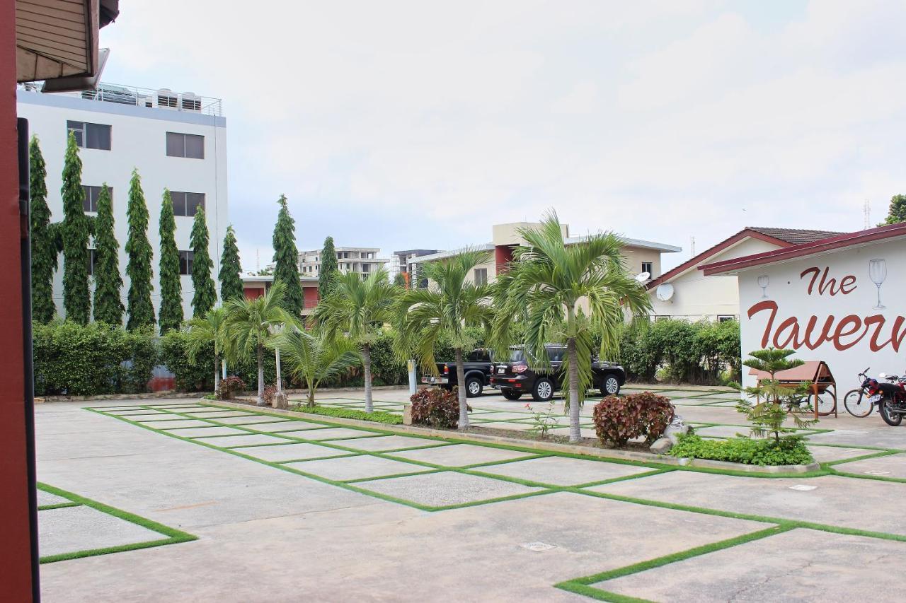 The Congress Hotel Accra Exterior photo